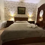 The White House * Calafell